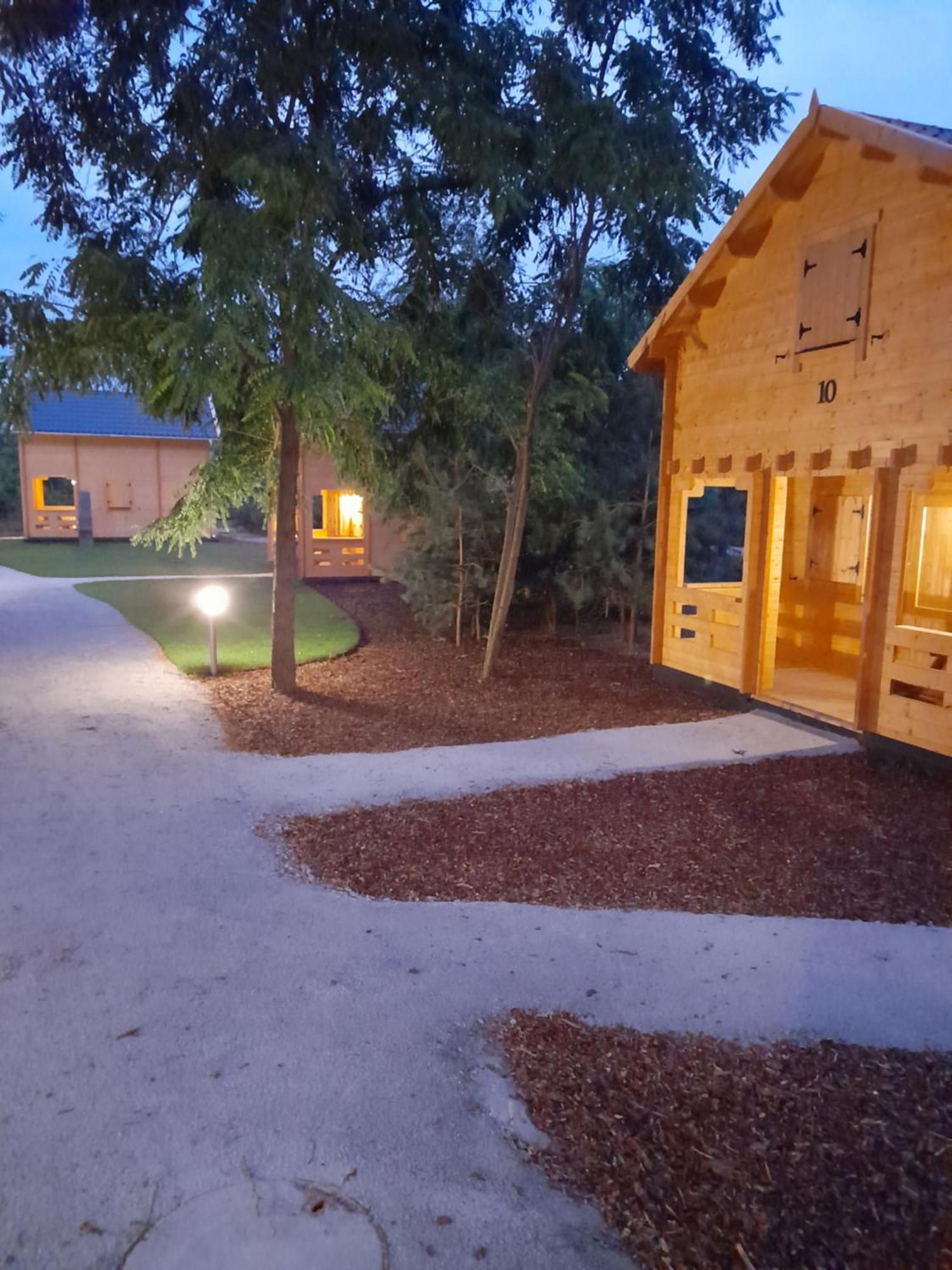Osada Gardenia Villa Ślesin Buitenkant foto
